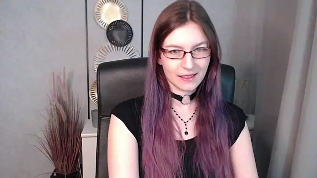 emmaxDelight online show from 11, 12, 2024