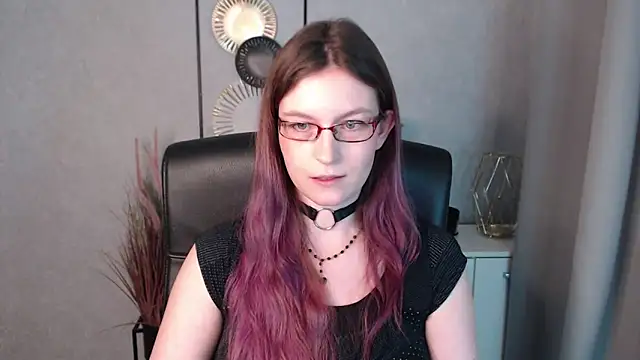 emmaxDelight online show from 31, 12, 2024