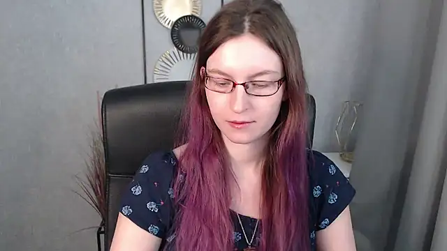 emmaxDelight online show from 17, 1, 2025