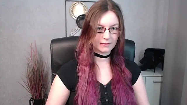 emmaxDelight online show from 21, 3, 2025