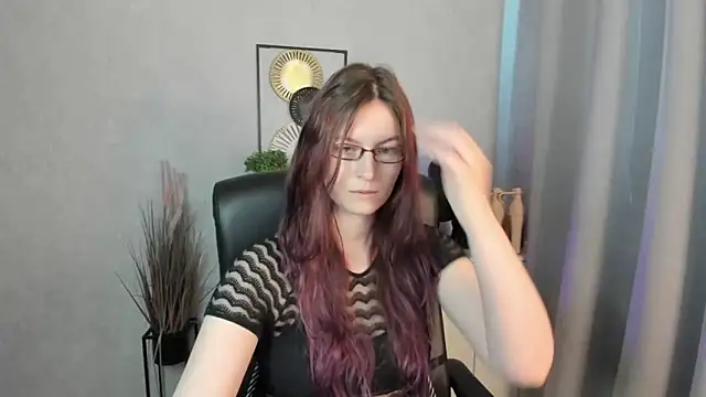 emmaxDelight online show from 16, 4, 2026