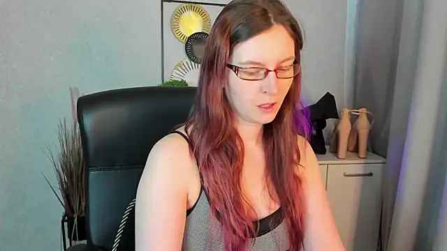 emmaxDelight online show from 18, 5, 2026