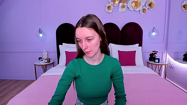 Snapshot of AshleyMillsss chatting on 28, 2, 2025 AshleyMillsss online show from 28, 2, 2025