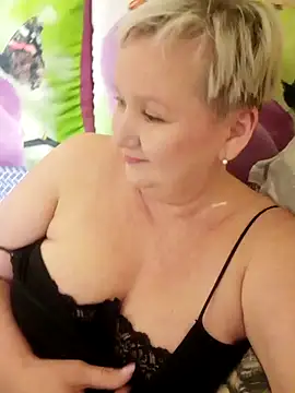 Snapshot of ForgetMeNot50 chatting on 8, 2, 2025 ForgetMeNot50 online show from 8, 2, 2025