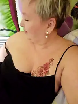 Snapshot of ForgetMeNot50 chatting on 21, 2, 2025 ForgetMeNot50 online show from 21, 2, 2025