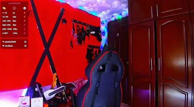 Snapshot of AliciaChelios chatting on 10, 3, 2025 AliciaChelios online show from 10, 3, 2025