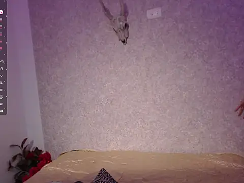 Snapshot of AliciaChelios chatting on 2, 2, 2026 AliciaChelios online show from 2, 2, 2026