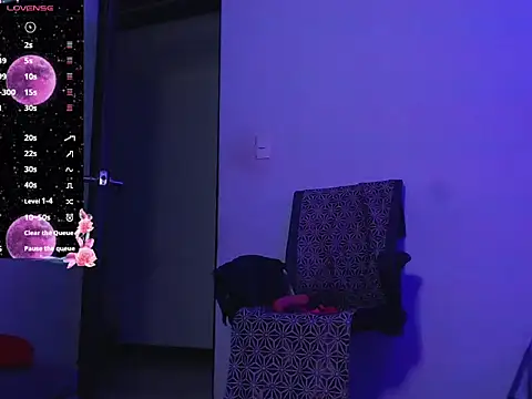 AliciaChelios online show from 9, 4, 2026