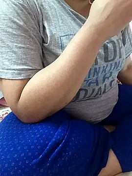 Snapshot of Diva_Kiara chatting on 1, 2, 2025 Diva Kiara online show from 1, 2, 2025