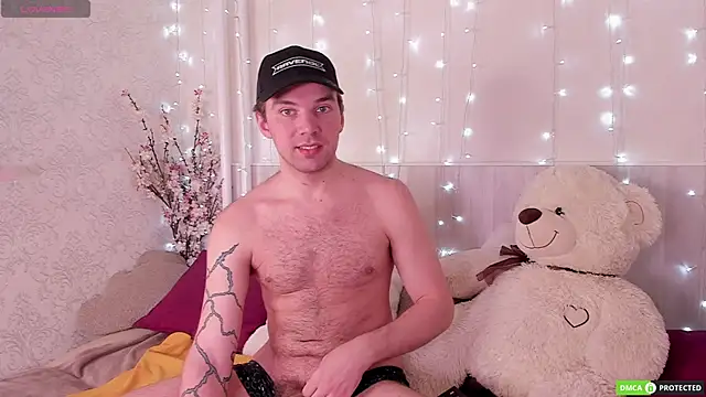 ArthurWhitee online show from 4, 11, 2025