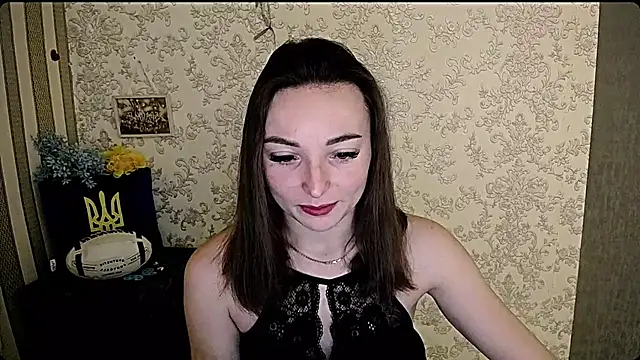  Barbie Kiss  online show from 13, 1, 2025