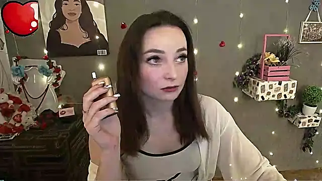  Barbie Kiss  online show from 8, 3, 2025