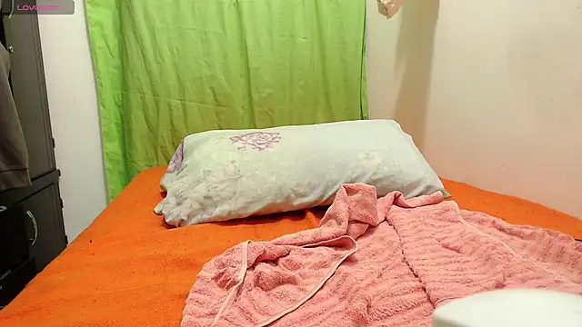 Snapshot of kimberley_123 chatting on 1, 11, 2025 kimberley 123 online show from 1, 11, 2025