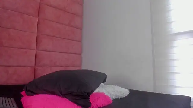 Hanna lens online show from 14, 11, 2025