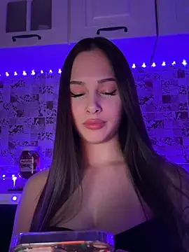 EricaWalls online show from 2, 2, 2025