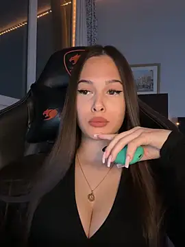 EricaWalls online show from 17, 4, 2026