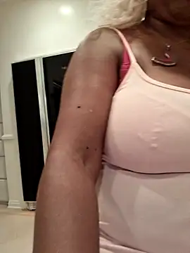 Snapshot of XXXLollipopsJuicy chatting on 4, 10, 2025 XXXLollipopsJuicy online show from 4, 10, 2025