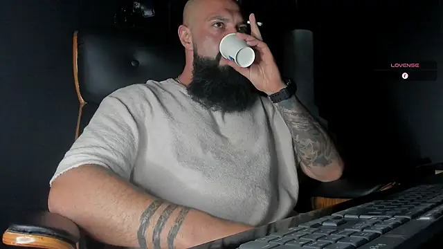 axxelrich  online show from 13, 9, 2025