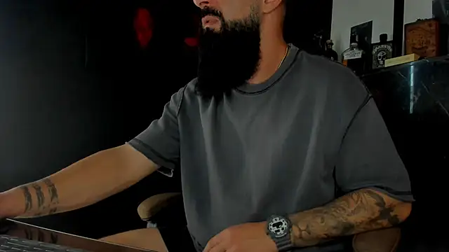 axxelrich  online show from 9, 10, 2025