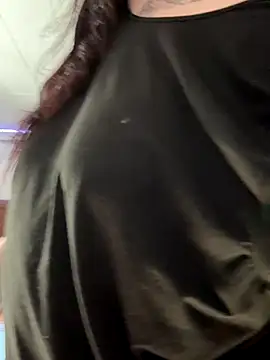 menaceswife online show from 1, 10, 2025