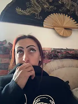 kriszy baby online show from 20, 3, 2025