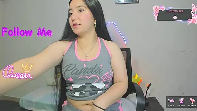 Snapshot of litle_mily_ chatting on 24, 7, 2026 litle mily online show from 24, 7, 2026