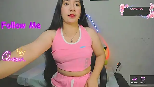 Snapshot of litle_mily_ chatting on 25, 7, 2026 litle mily online show from 25, 7, 2026