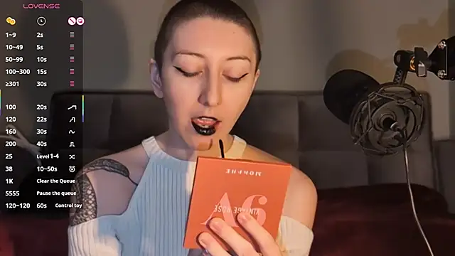 Snapshot of lovelylucyy chatting on 5, 2, 2025 lovelylucyy online show from 5, 2, 2025