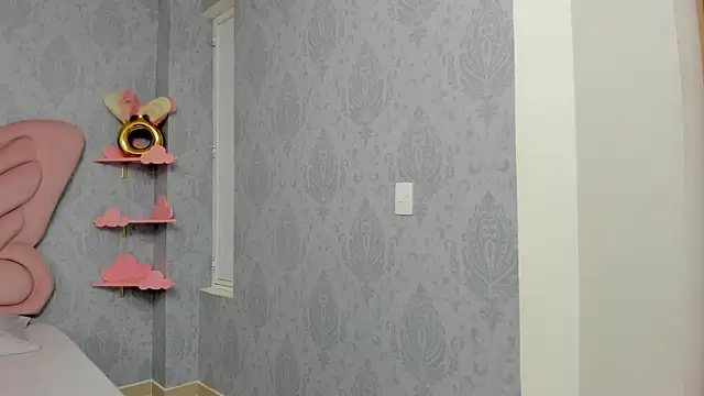 Snapshot of MaddyCute4u chatting on 15, 2, 2025 MaddyCute4u online show from 15, 2, 2025