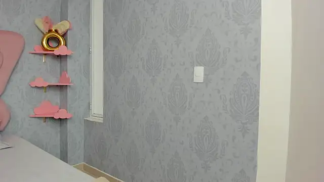 Snapshot of MaddyCute4u chatting on 17, 2, 2025 MaddyCute4u online show from 17, 2, 2025