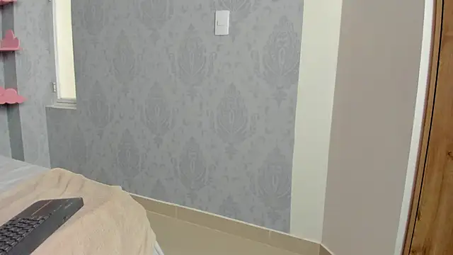 Snapshot of MaddyCute4u chatting on 21, 2, 2025 MaddyCute4u online show from 21, 2, 2025