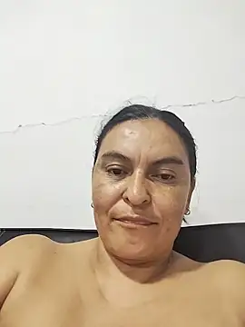 Horny-Mommy-Dirty online show from 28, 10, 2025