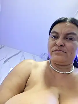 Horny-Mommy-Dirty online show from 3, 3, 2026