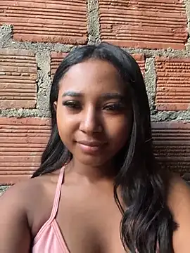 Snapshot of GabrielaLugo chatting on 19, 1, 2025 GabrielaLugo online show from 19, 1, 2025