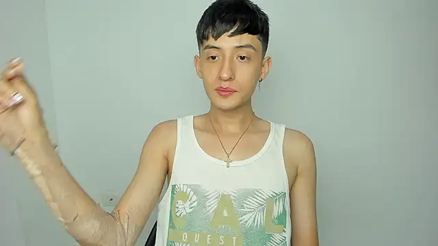 Snapshot of HotStar_yes chatting on 16, 12, 2024 HotStar yes online show from 16, 12, 2024