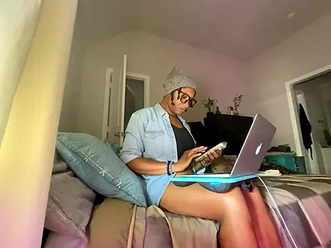 wynterheat online show from 10, 9, 2025