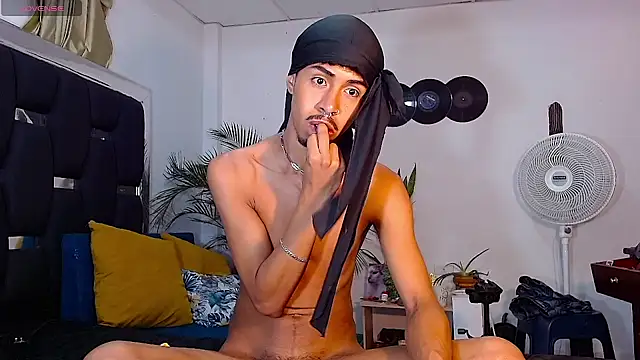 Snapshot of RyanRizzo chatting on 23, 1, 2025 RyanRizzo online show from 23, 1, 2025