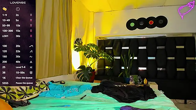 Snapshot of RyanRizzo chatting on 21, 2, 2025 RyanRizzo online show from 21, 2, 2025