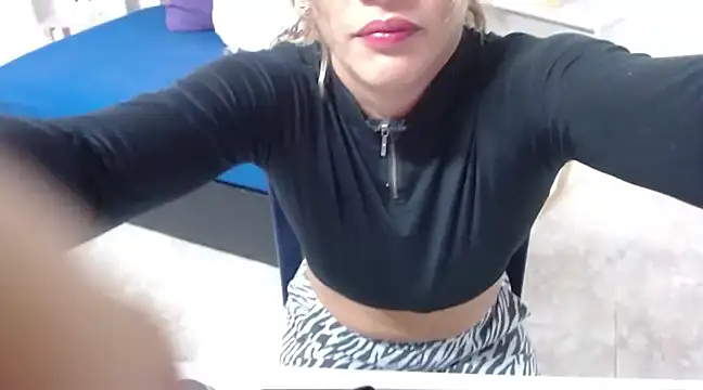 Suxxxy  online show from 12, 1, 2025