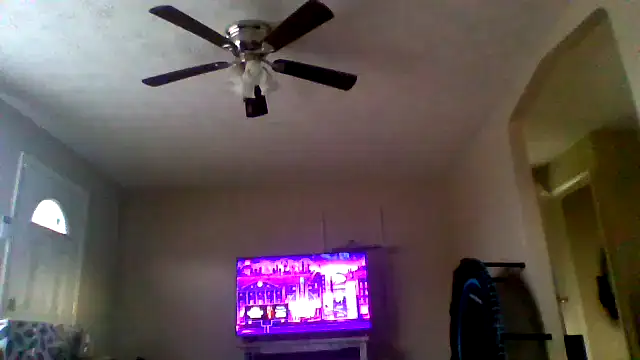 Snapshot of fantasymade69 chatting on 25, 10, 2025 fantasymade69 online show from 25, 10, 2025