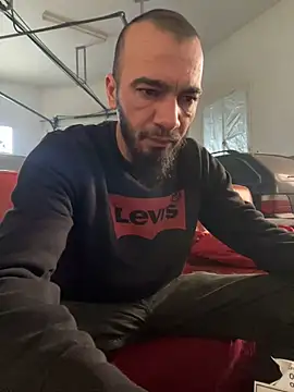 Snapshot of donnuozfutura chatting on 10, 1, 2025 donnuozfutura online show from 10, 1, 2025