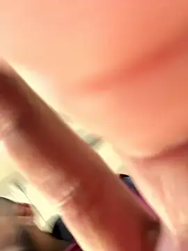 Snapshot of donnuozfutura chatting on 14, 2, 2025 donnuozfutura online show from 14, 2, 2025