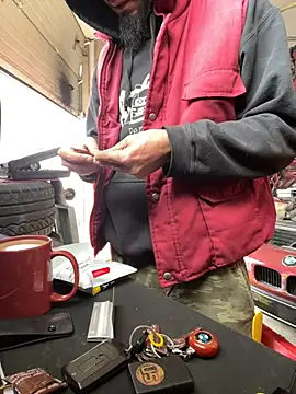 Snapshot of donnuozfutura chatting on 18, 2, 2025 donnuozfutura online show from 18, 2, 2025