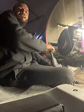 Snapshot of donnuozfutura chatting on 15, 3, 2025 donnuozfutura online show from 15, 3, 2025