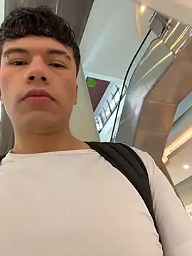 Logan smith1 online show from 6, 11, 2025