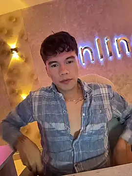 Logan smith1 online show from 6, 1, 2026