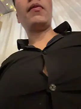 Logan smith1 online show from 12, 4, 2026