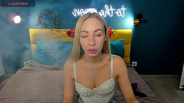 Snapshot of Diana_Garrett chatting on 16, 12, 2024 Diana Garrett online show from 16, 12, 2024