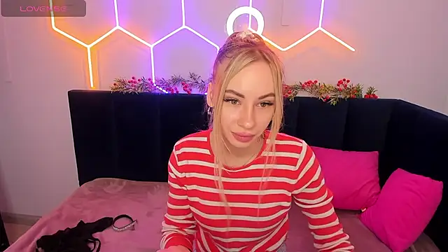 Snapshot of Diana_Garrett chatting on 31, 12, 2024 Diana Garrett online show from 31, 12, 2024