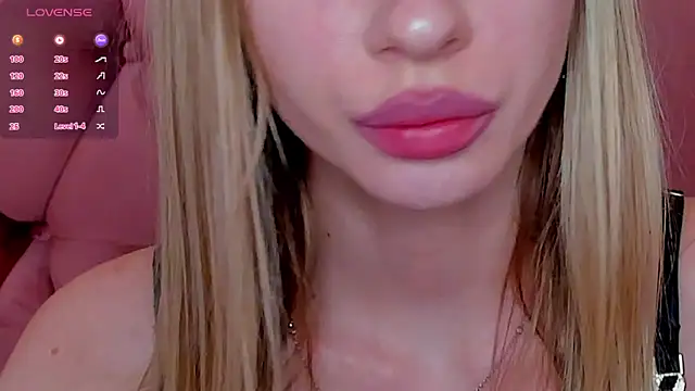 Snapshot of Diana_Garrett chatting on 28, 2, 2025 Diana Garrett online show from 28, 2, 2025